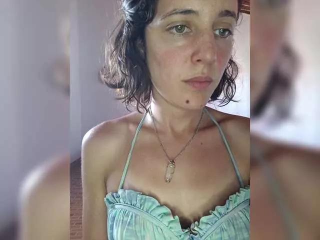 KIKI-ROSE on BongaCams
