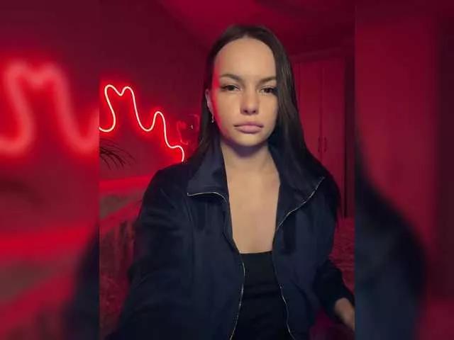 Gorgeous Klubnika13 wants you to fuck her body now Klubnika13 from BongaCams