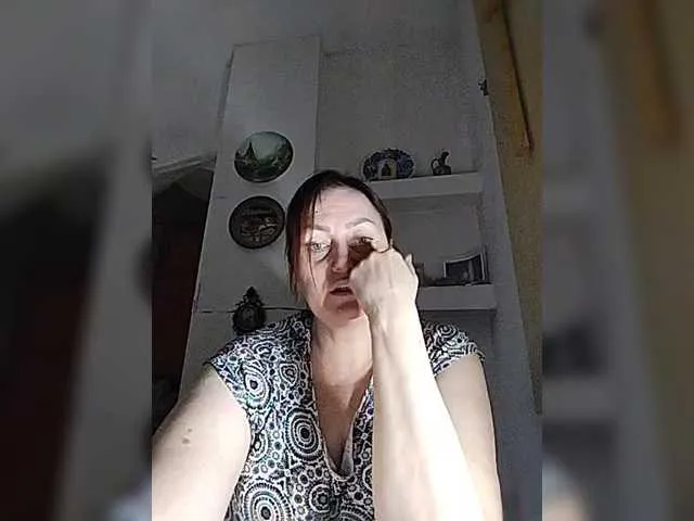 LadyRainbow from BongaCams