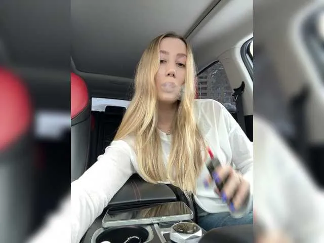 lana-lana03 from BongaCams