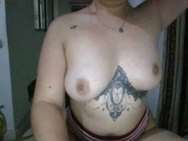 Little-Abby on BongaCams