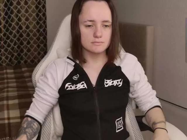 LunaL0ve from BongaCams