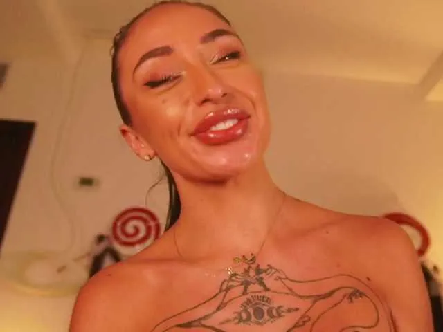 LunaMystyque from BongaCams