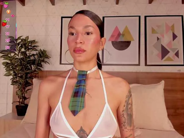 LunaRuso from BongaCams