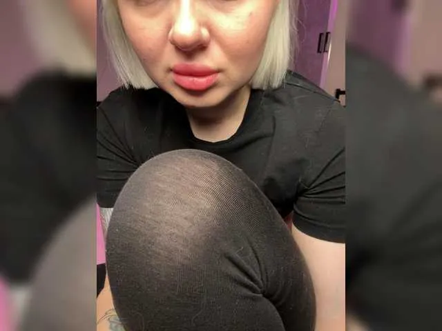 LuxBby from BongaCams