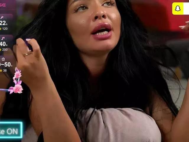 MadisonColes from BongaCams