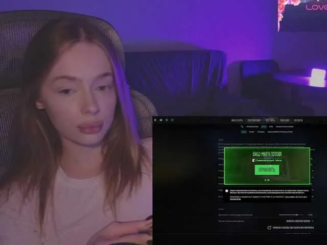 mayshy from BongaCams