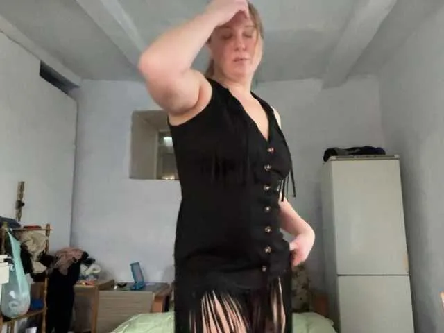 MazyMi from BongaCams