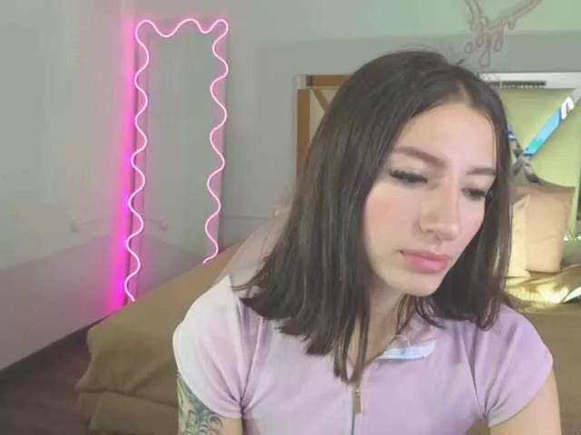 Meggan-tay on BongaCams 
