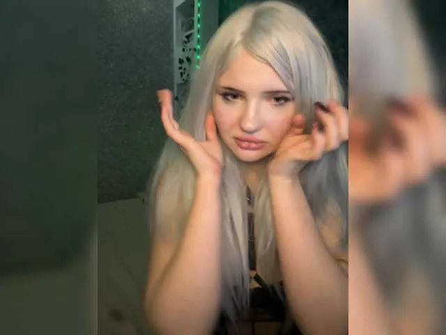 Melaniamyr from BongaCams