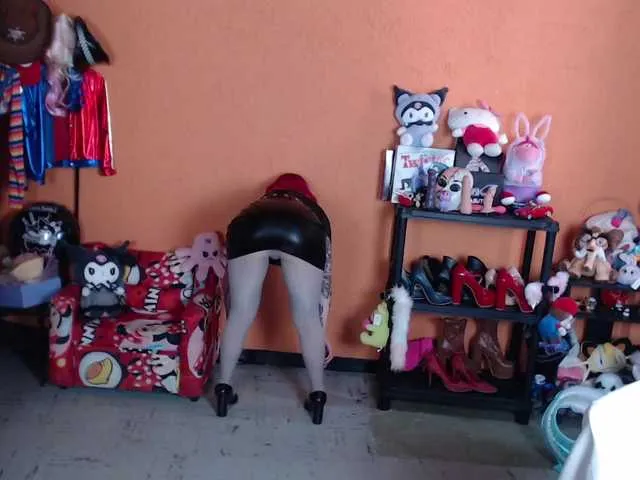 MiaJhons from BongaCams