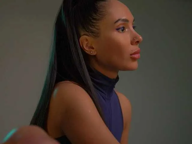 MilaMayy from BongaCams