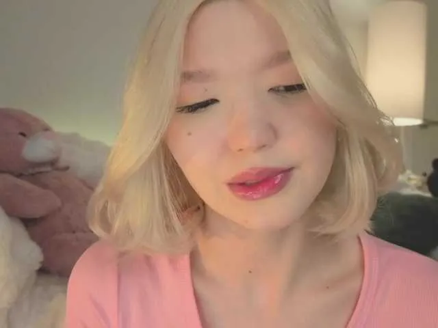 milli-sunrise from BongaCams