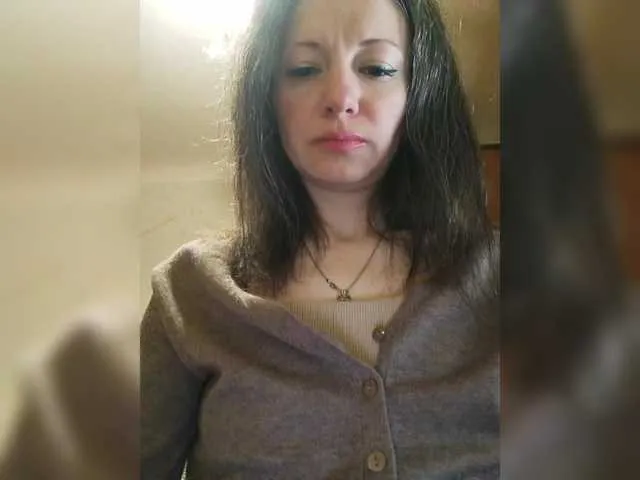 Mint-Lime from BongaCams