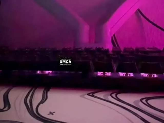 Molokooo1706 from BongaCams