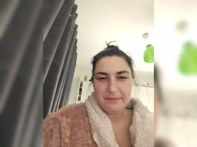 MonicaMilf from BongaCams