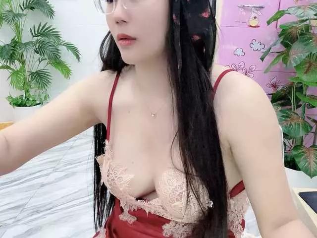 Nary-tran from BongaCams