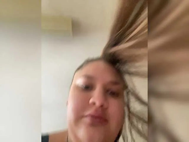 Neisi from BongaCams