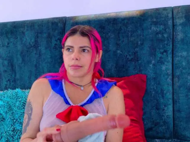 Niky-Santana from BongaCams