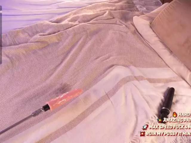 Admire cute escort PatriciSanchez PatriciSanchez from BongaCams