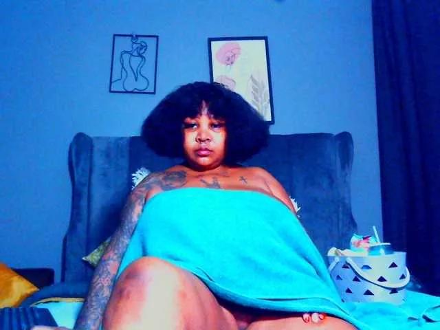 Explore PearBlu38, she wants to masturbate for you PearBlu38 from BongaCams