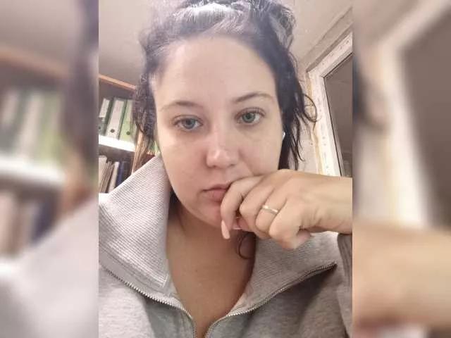 Polyk93 from BongaCams