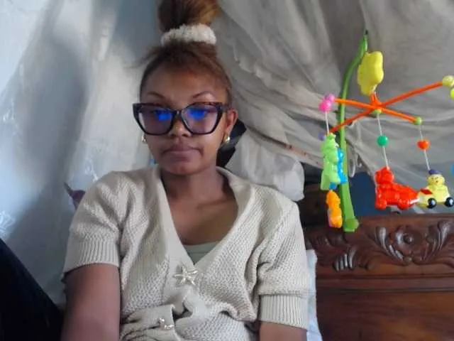 pretty-ass from BongaCams