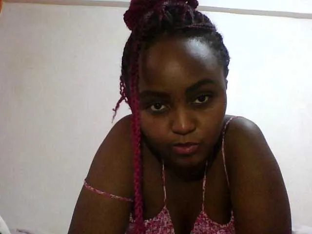 prettyval from BongaCams