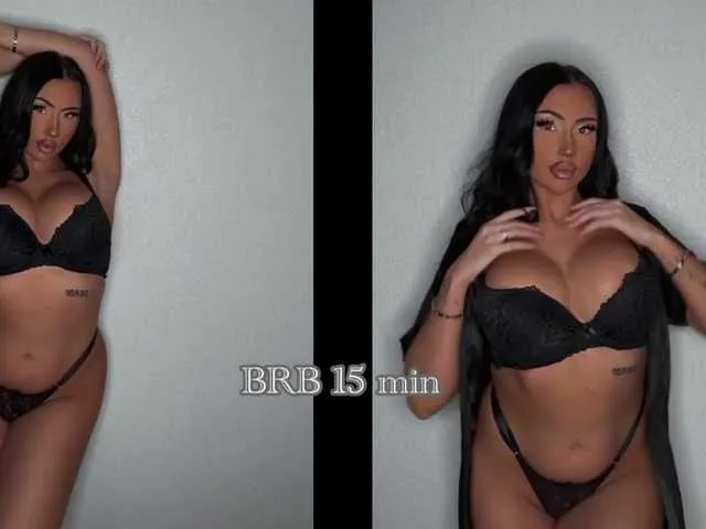 qsstess from BongaCams