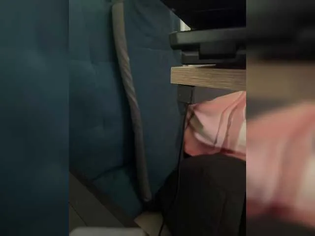 Appease your lust with the sexy BongaCams stripper - Razvedos5 razvedos5 from BongaCams