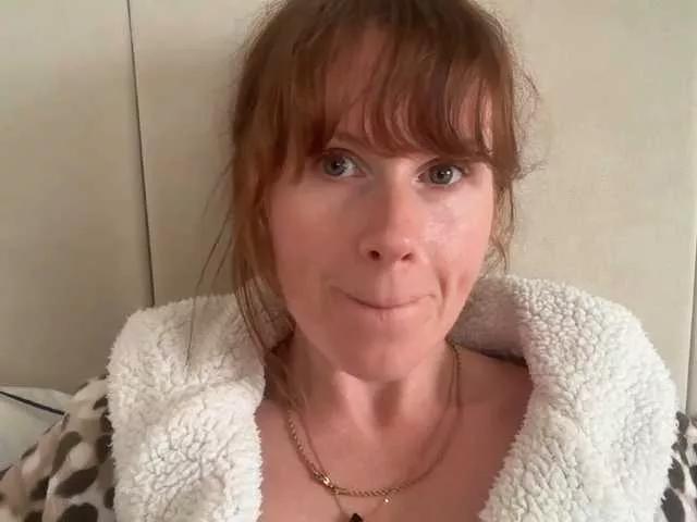 Naked REDHEADROSIE wants you to fuck her body now REDHEADROSIE from BongaCams