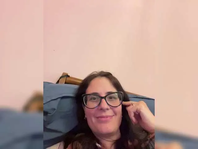 RiskyKitten from BongaCams