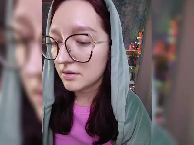 Rosia-Guess from BongaCams