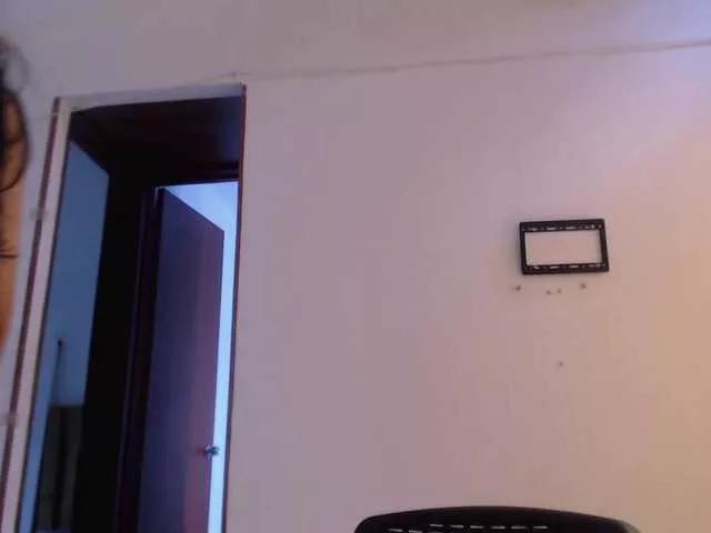 Roxy-smithh on BongaCams 