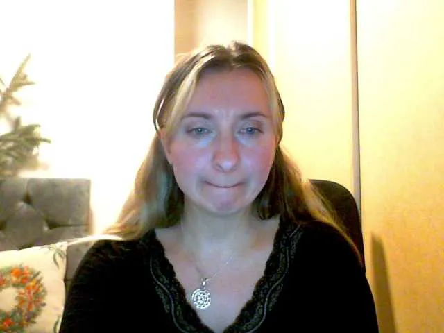 RuslanaFlower from BongaCams