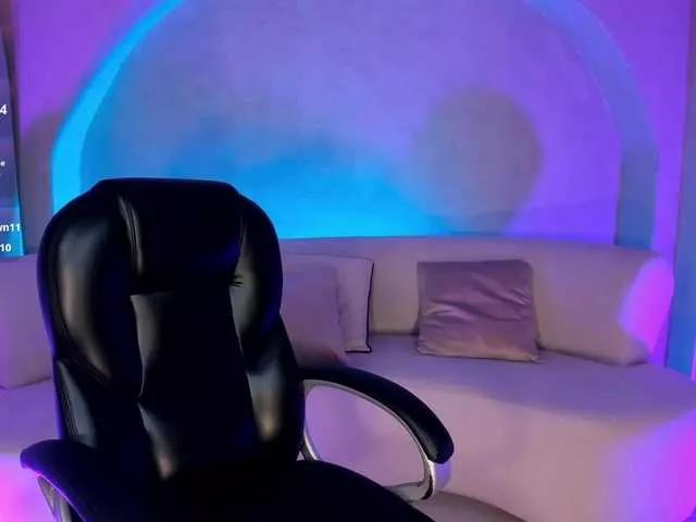 Watch hot model SamanthaKlein SamanthaKlein from BongaCams