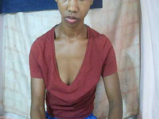 sexy-sarah from BongaCams