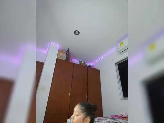 Live desires and dirty enjoyment with BongaCams's matured Sharadreams sharadreams from BongaCams