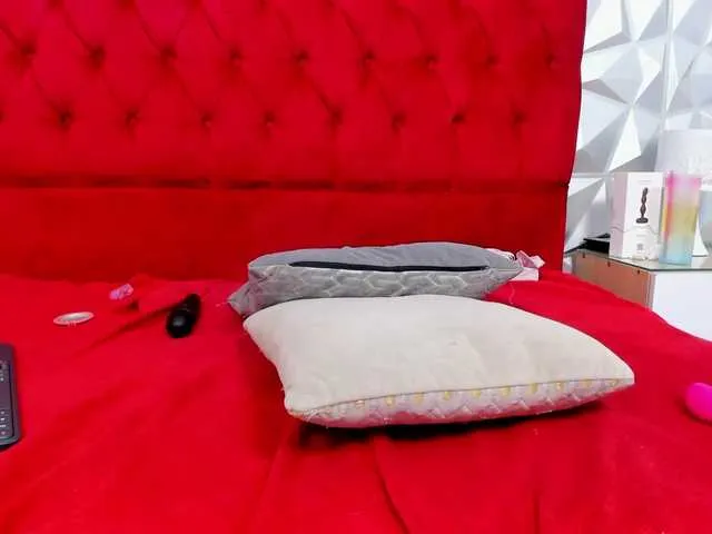 steacy-19 from BongaCams