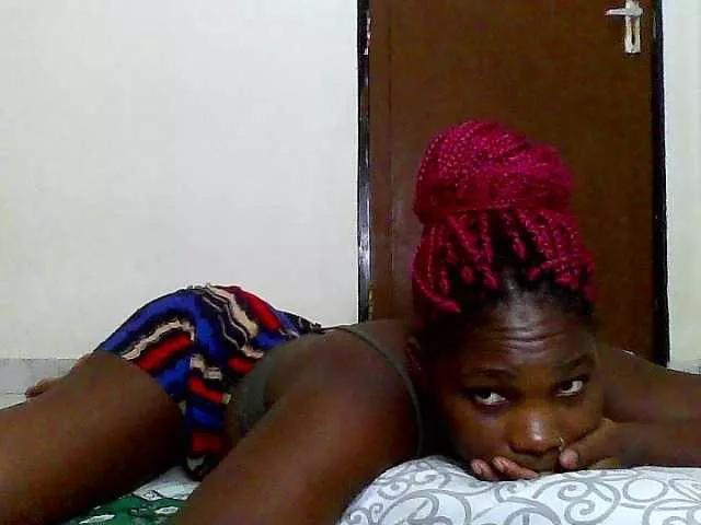 Sweetjuicyass on BongaCams 