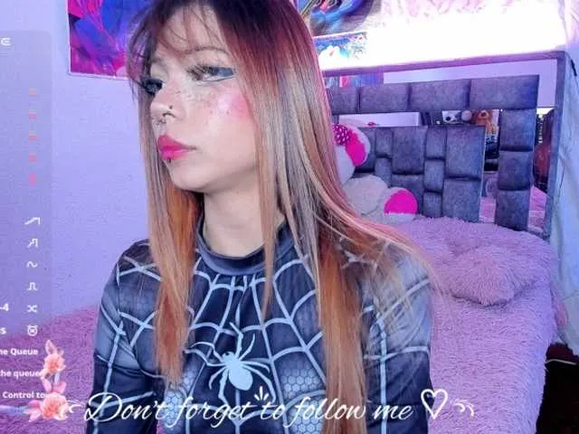 Discover slutty camwhore Sweetred11 Sweetred11 from BongaCams