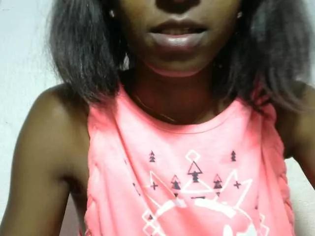Tinah24 on BongaCams 