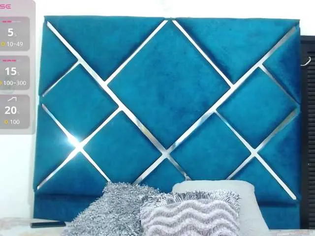 VenuzNaughty from BongaCams