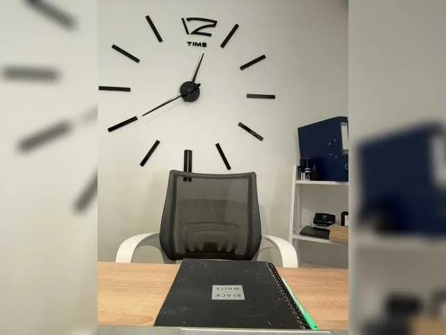 VeryBaby from BongaCams