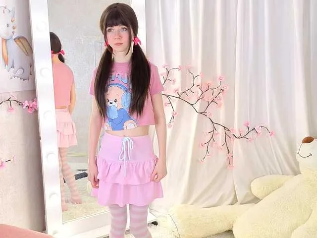 ViollaDream from BongaCams