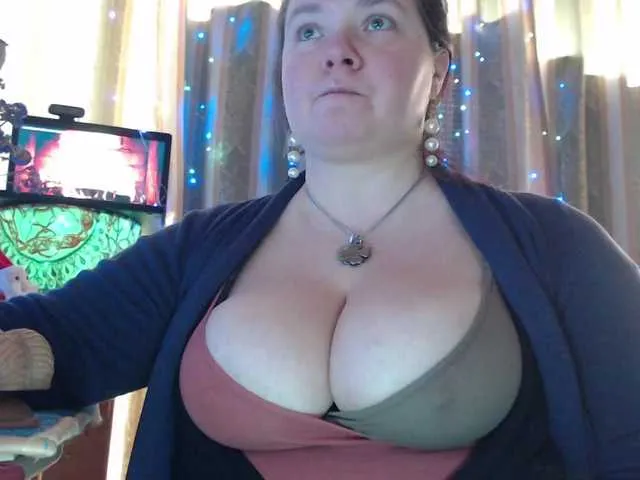 VIPLLLaraVIP from BongaCams