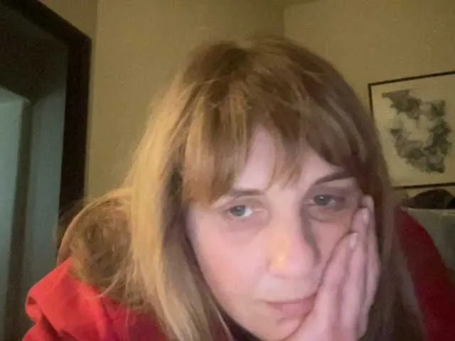 Discover naked model VivaLipstick VivaLipstick from BongaCams