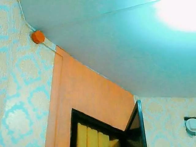 Yummyflirttits69 from BongaCams