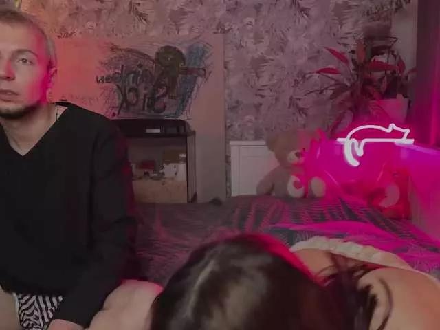 Discover Z0mb1e, they want to masturbate for you Z0mb1e from BongaCams