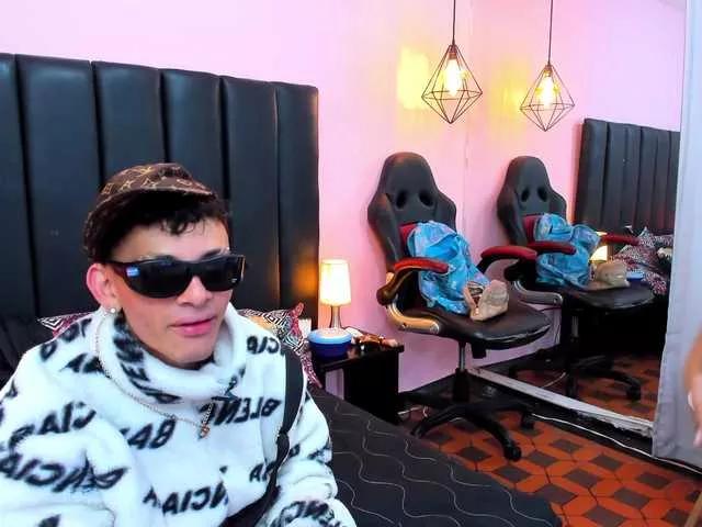 Explore sweet slut ZairanMatheus ZairanMatheus from BongaCams